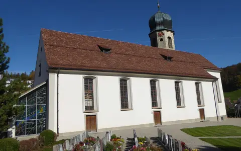 Katholische Pfarrkirche St. Georg und Theodul mit Friedhofskapelle