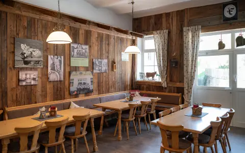 Brotzeitstüble der Bergsennerei Gunzesried