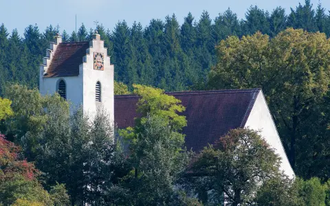St. Peter und Paul Kirche in Hausen vor Wald