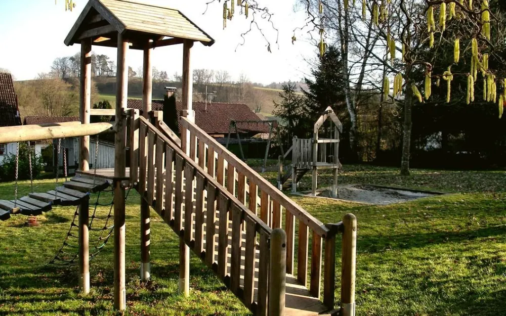 Spielplatz Schienen