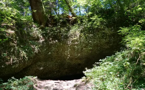 Hohler Stein