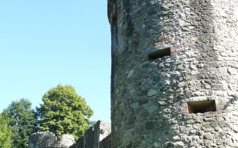 Burgruine Altratzenried