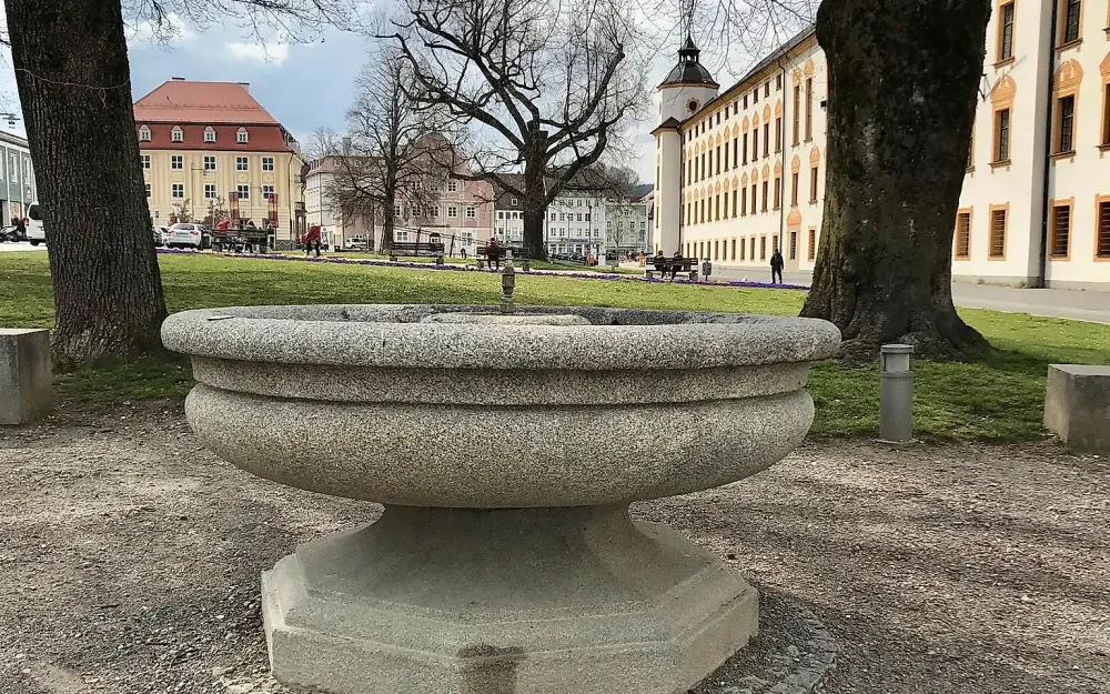 Anna-Schwegelin-Brunnen