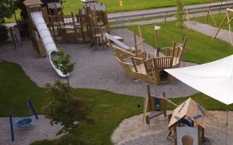 Spielplatz in der Obere Wannestraße Winterspüren