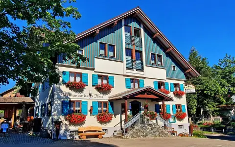 Zum lustigen Hirsch
