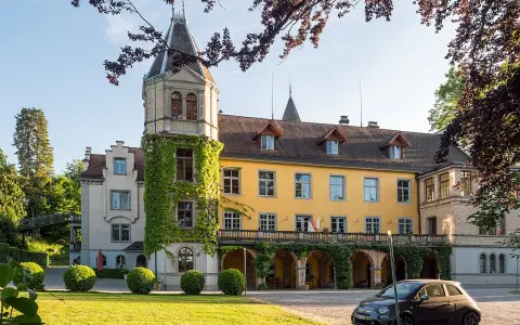 Schloss Brunegg