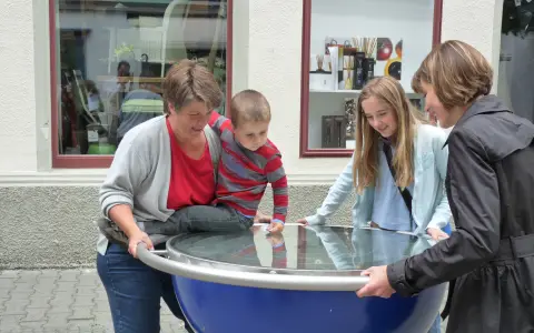 Spielgerät: Der Drippler