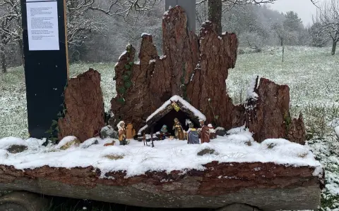 Feldkreuzkrippe auf dem Röhrenberg