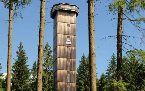 Aussichtsturm auf dem Schwarzen Grat