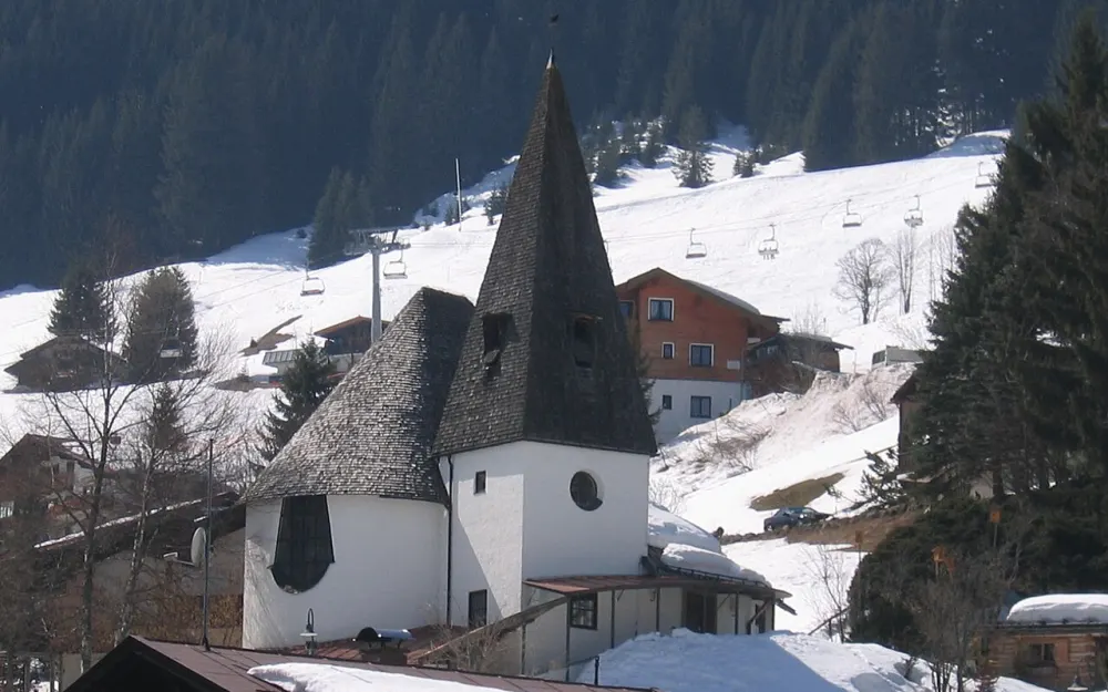 Kreuzkirche Hirschegg