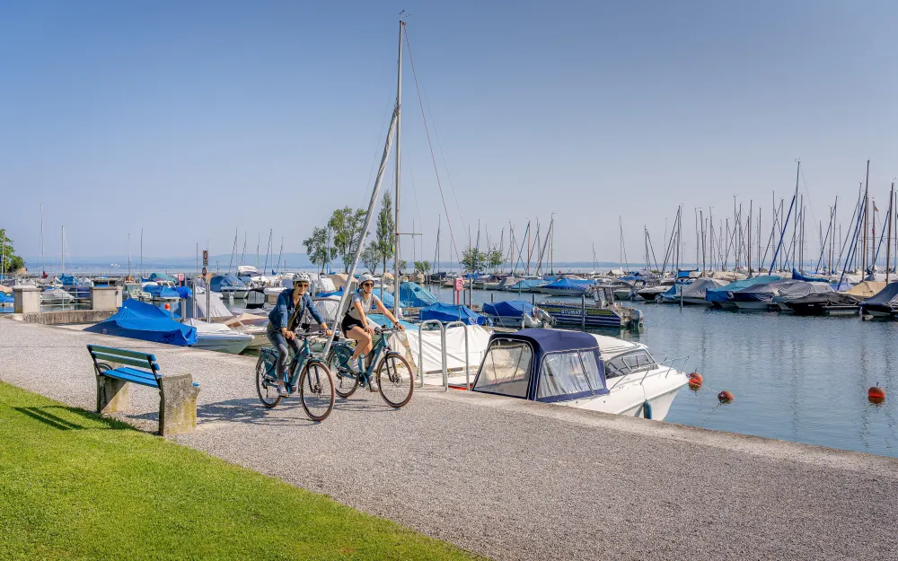 Bodensee-Radweg bei Romanshorn