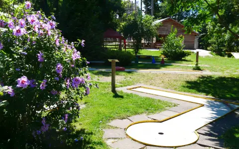 Out & back Minigolfanlage