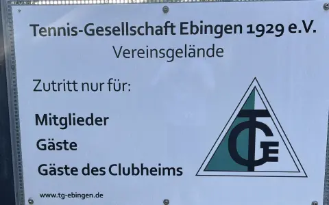 Tennisplatz mit Tennishalle TG Ebingen