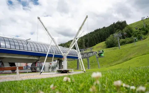 Bungeetrampolin am Hündle