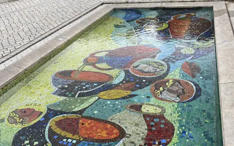 Zumsteintorbrunnen und Zumsteinbecken