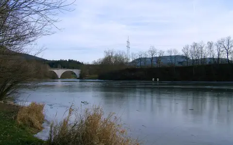 Schömberger Stausee mit Palmbühl