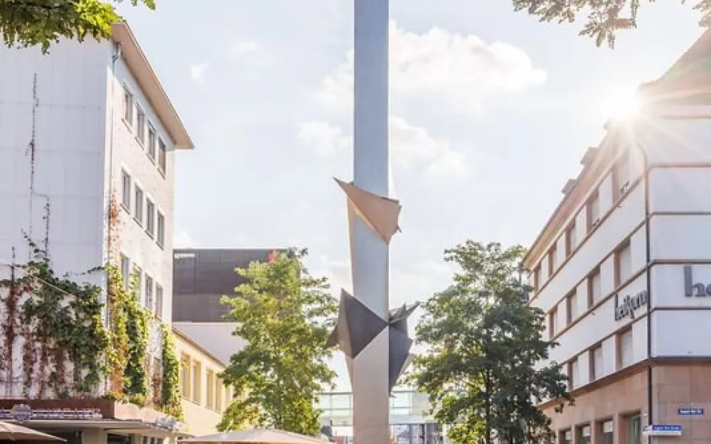 O.T. Stele 2/84-85 von Erich Hauser (Hauser-Brunnen)
