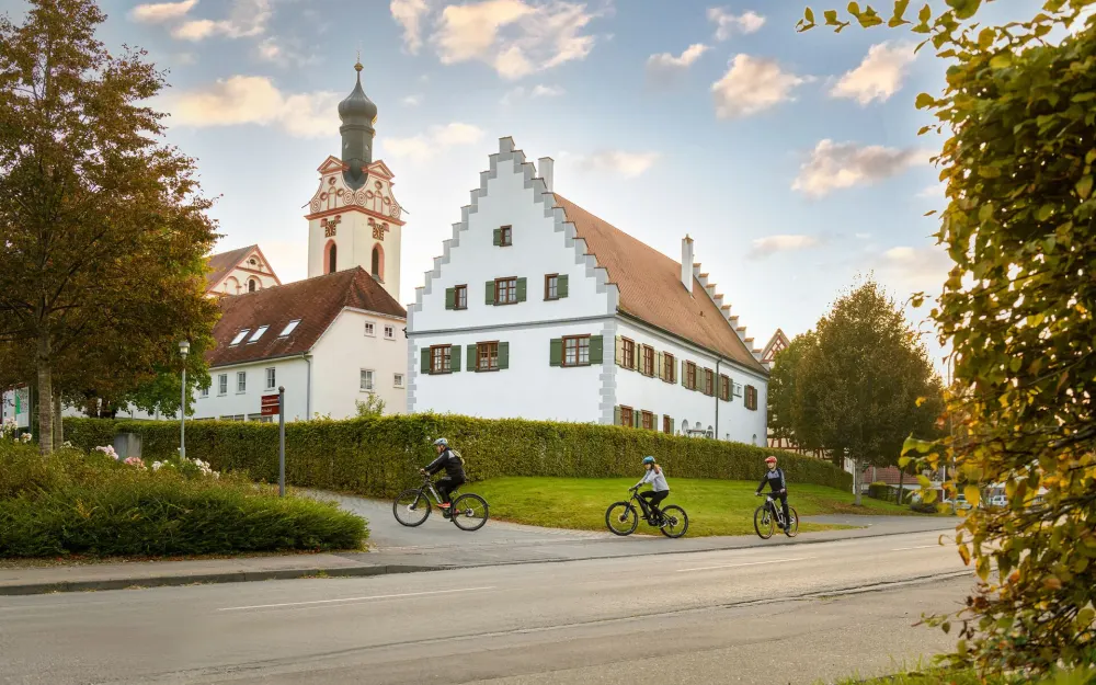 Durch Oberstadion Richtung Bussen
