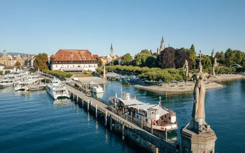 Konstanz-Hafen-Imperia-Steg-Konzil-Schiff-Alte-Faehre-Luftbild-01_Copyright_MTK-Leo-Leister(1)