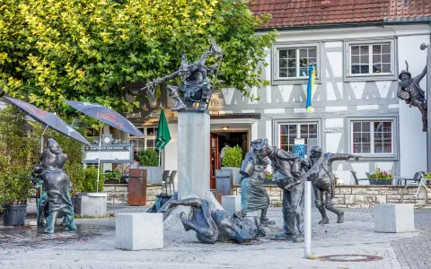 "Narrenbrunnen" von Gero Hellmuth