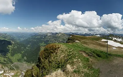 Hohe Kugel−Hoher Freschen−Mellental