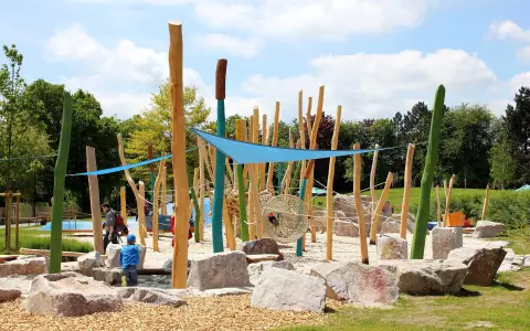 Abenteuerspielplatz beim Bootshaus