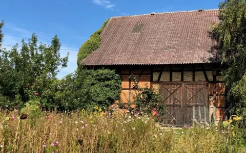 Scheune in der Ortsmitte von Laubbach
