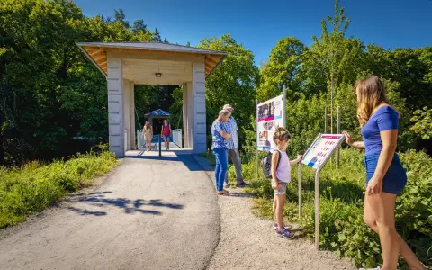Römerpfad an der Brücke