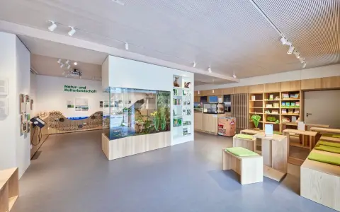 Mindelsee Ausstellung mit Café
