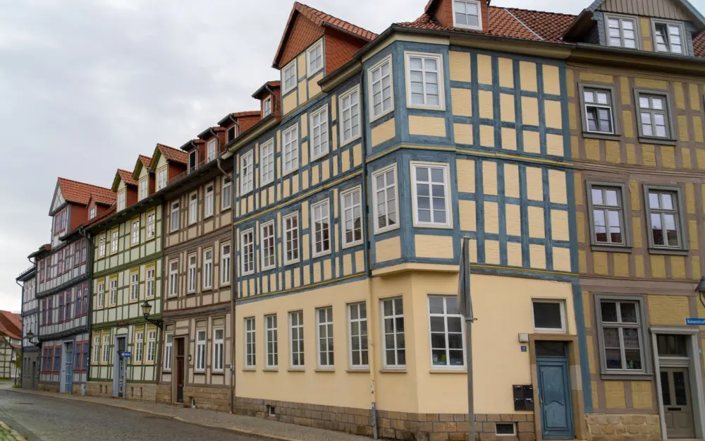 Symbolbild: Explore the colorful medieval facades lining the street in Halberstadt's old town, Germany.